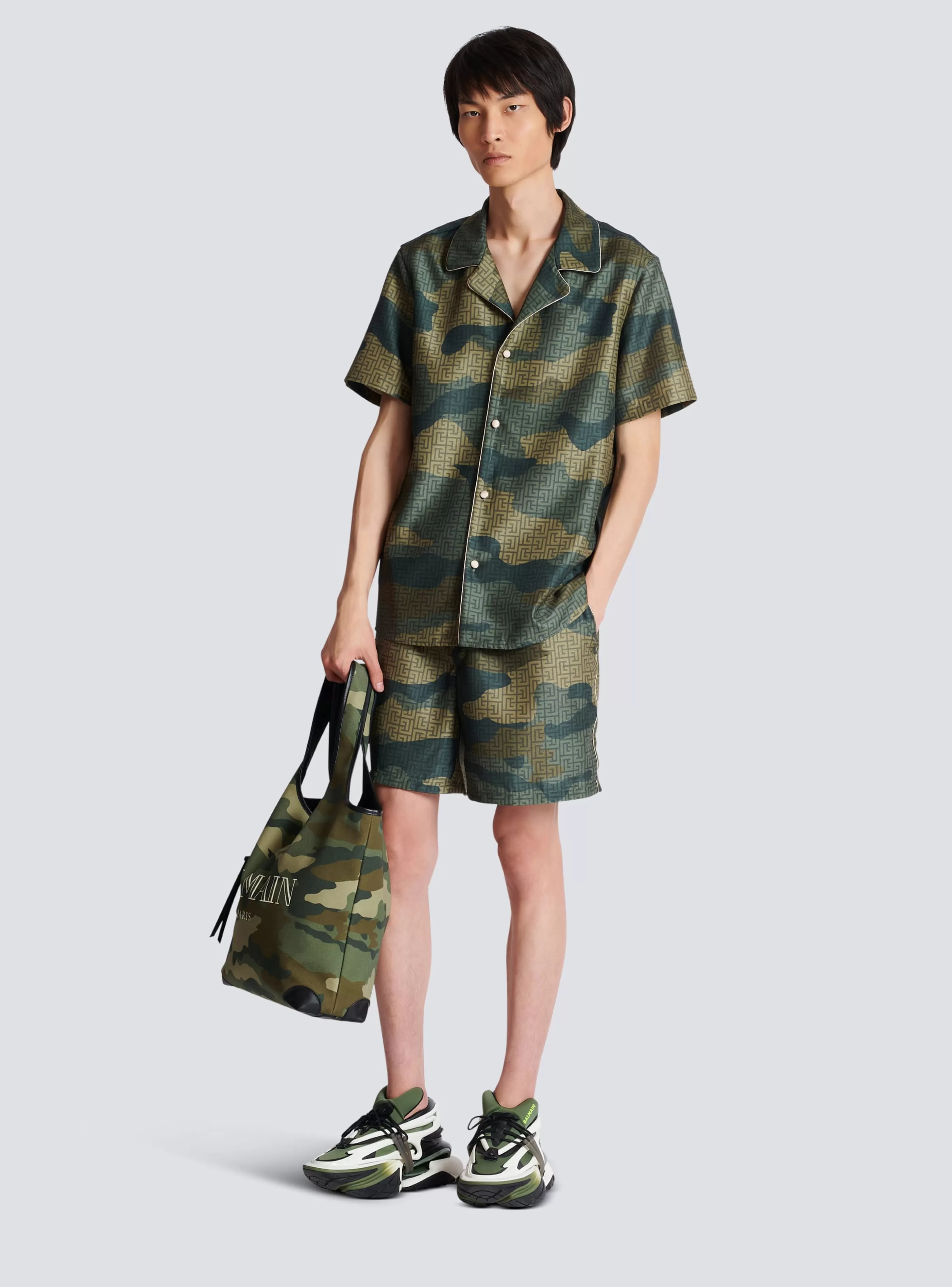 Balmain Abbigliamento Sportivo | Pantaloni E Pantaloncini-Camouflage Monogrammed Shantung Shorts khaki