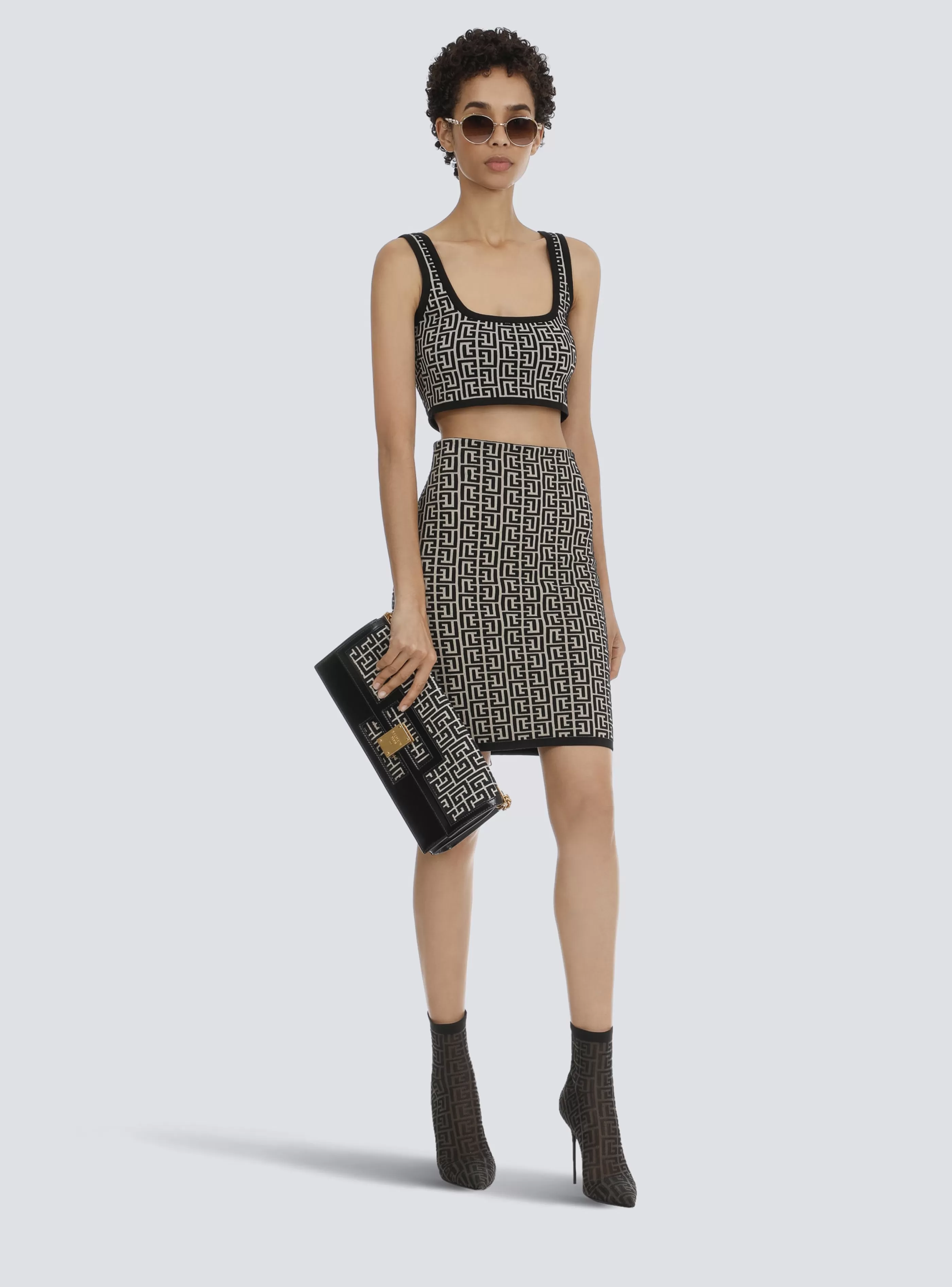 Balmain Top E Camicie-Cropped Bicolor Jacquard Sports Bra Top With Monogram black